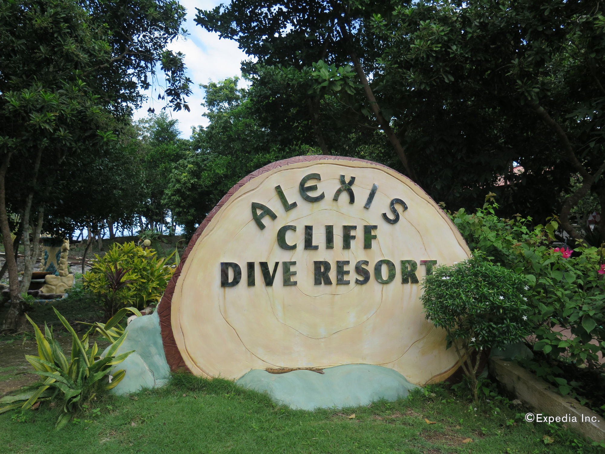 Alexis Cliff Dive Resort Панглао Екстериор снимка